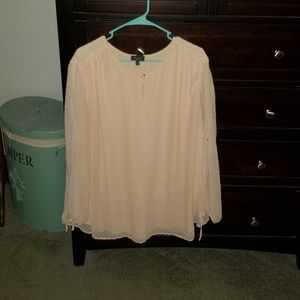 The limited size 1x top